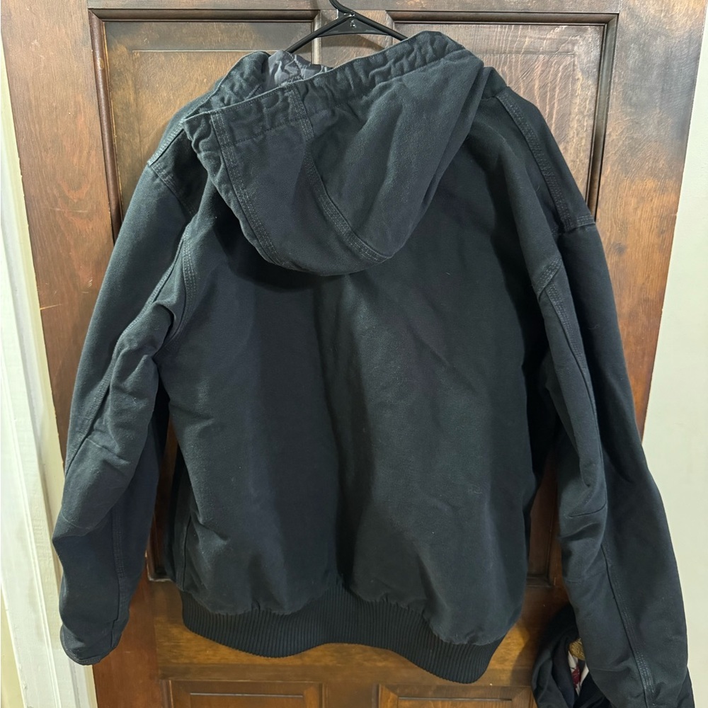 Like New Carhartt Men’s Black Jacket - Picture 8 of 10